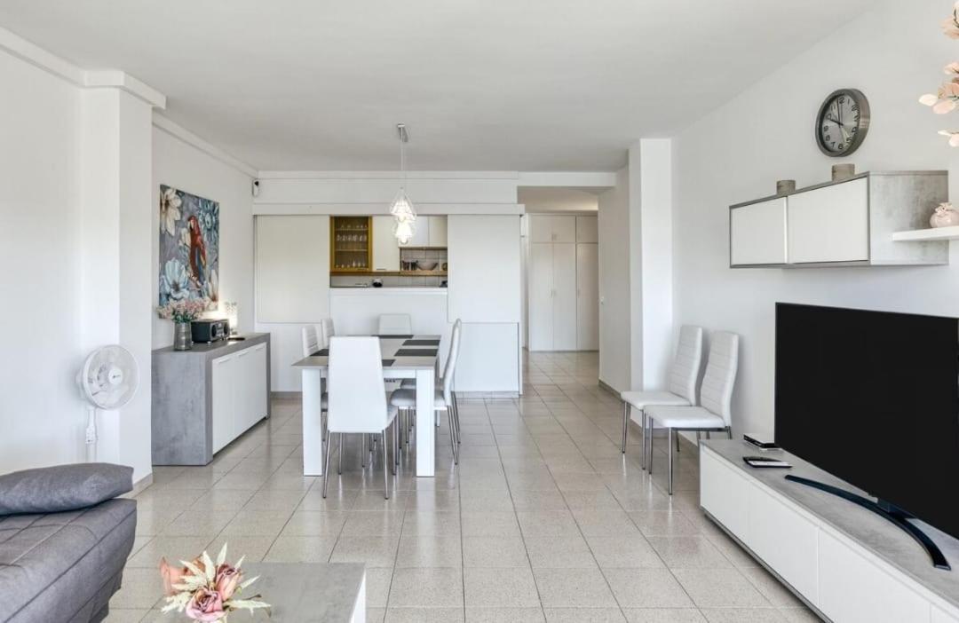 Apartamento Con Vistas A Mar Y Canal. Empuriabrava Luaran gambar